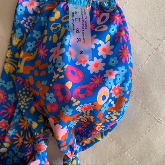 SHEIN FLORAL BATHING SUIT!! - Picture 3 of 6
